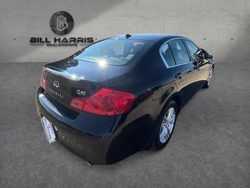 Used 2015 INFINITI Q40 AWD w/ Moonroof Package image 6