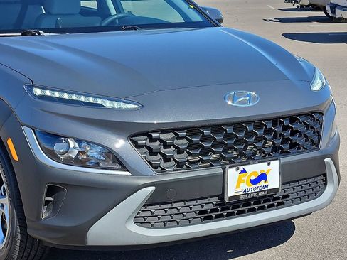 Used 2023 Hyundai Kona SEL w/ Cargo Package FWD image 7
