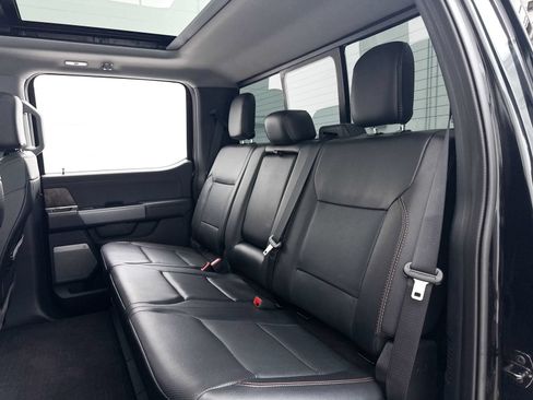 Used 2023 Ford F250 Lariat w/ Lariat Ultimate Package AWD/4WD image 32