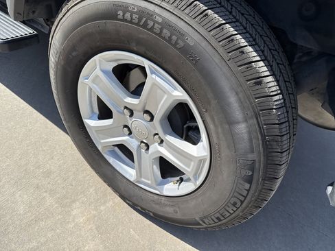 Used 2021 Jeep Wrangler Sport image 6