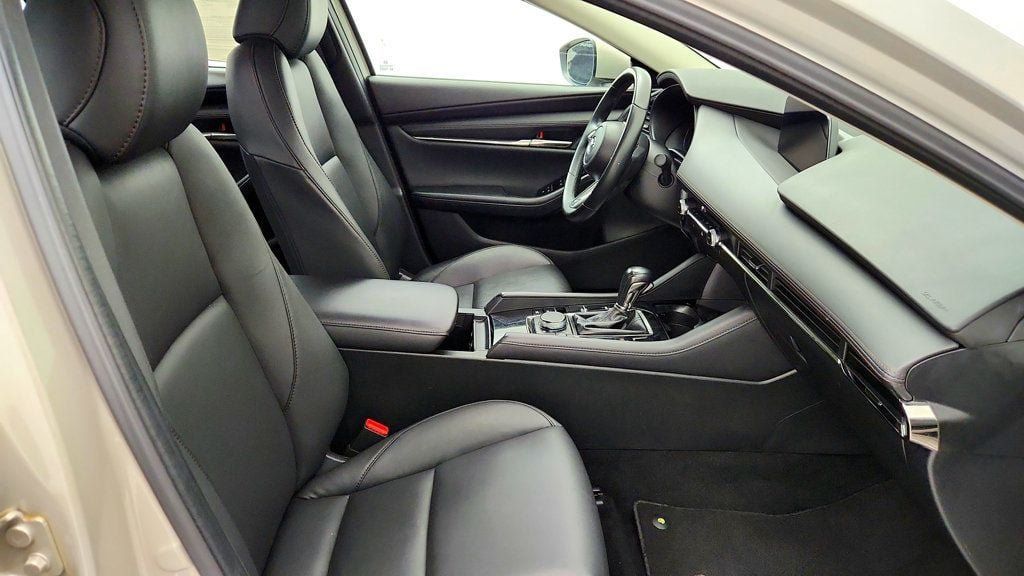 Used 2025 MAZDA MAZDA3 s FWD image 23