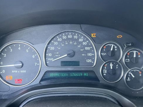 Used 2005 Saab 9-7X Arc image 37