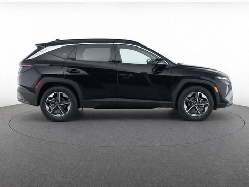 Certified 2025 Hyundai Tucson SEL FWD image 8