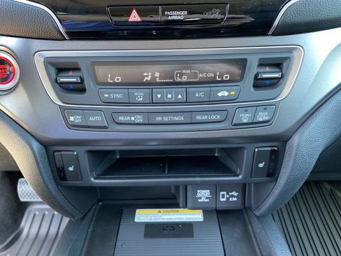 Used 2021 Honda Pilot Special Edition image 31