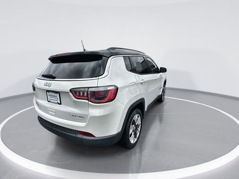 Used 2019 Jeep Compass Limited AWD/4WD image 8