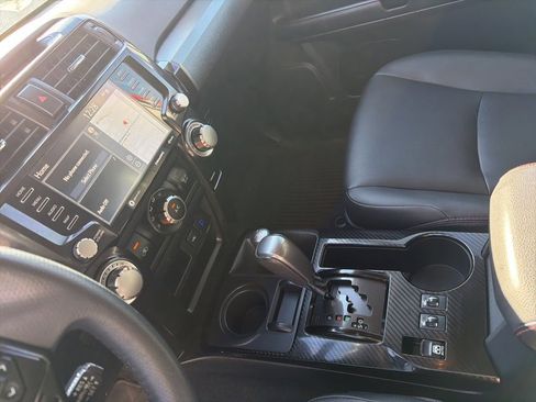 Used 2021 Toyota 4Runner Venture w/ Moonroof Package image 20