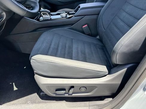New 2026 Mitsubishi Outlander SE FWD image 15