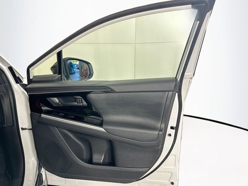 Used 2023 Toyota bZ4X XLE w/ Weather Package image 31