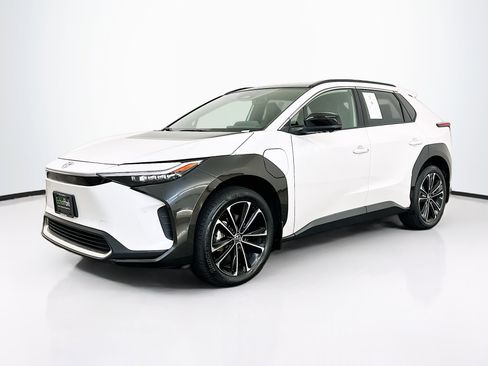 Used 2023 Toyota bZ4X AWD w/ Weather Package image 3