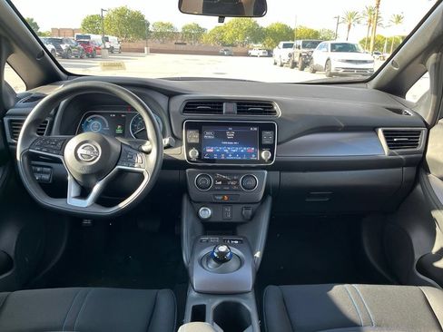 Used 2025 Nissan Leaf S FWD image 13