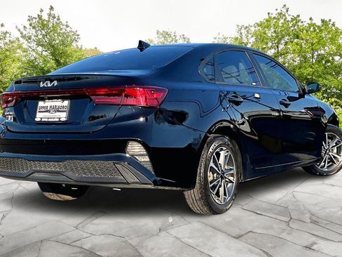 Used 2022 Kia Forte LXS w/ LXS Technology Package image 13