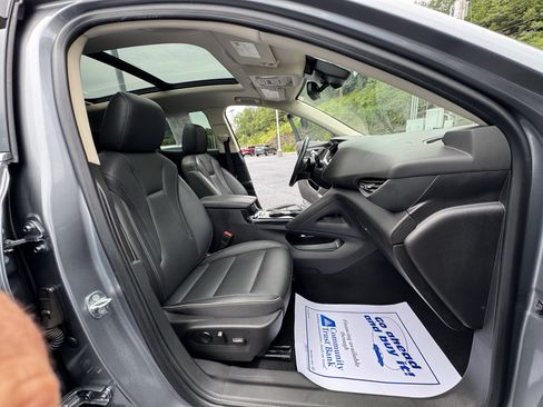 Used 2021 Buick Envision Essence w/ Technology Package I AWD/4WD image 24
