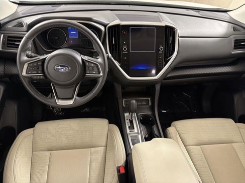 Used 2025 Subaru Ascent Premium image 9