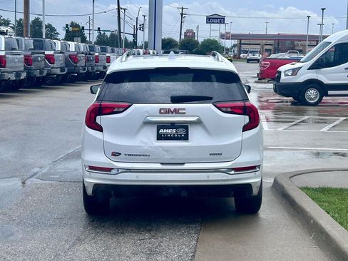 Used 2019 GMC Terrain Denali w/ Advanced Safety Package AWD/4WD image 5