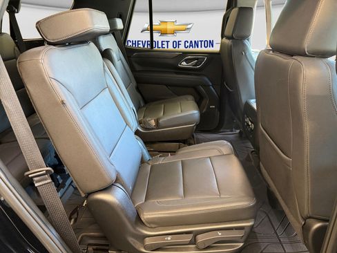 Used 2023 Chevrolet Tahoe Z71 w/ Luxury Package AWD/4WD image 15
