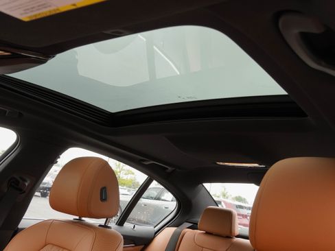 Certified 2023 BMW 530i w/ Premium Package RWD image 11