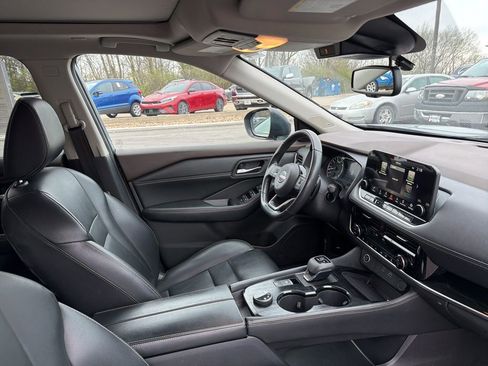 Used 2023 Nissan Rogue SL w/ SL Premium Package AWD/4WD image 12