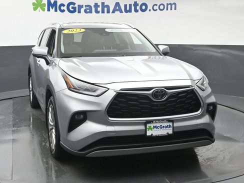 Used 2023 Toyota Highlander Platinum AWD/4WD image 5