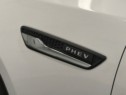 Used 2024 MAZDA CX-90 Plug-In Hybrid w/ Premium Pkg image 15