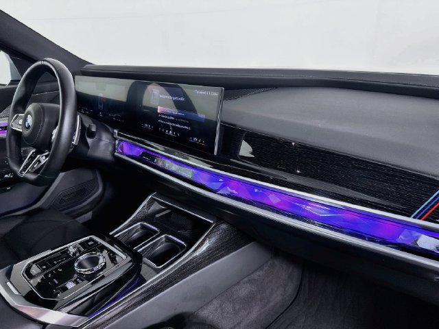 Used 2026 BMW 740i RWD image 27