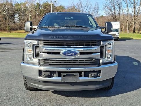 Used 2018 Ford F250 XLT image 5