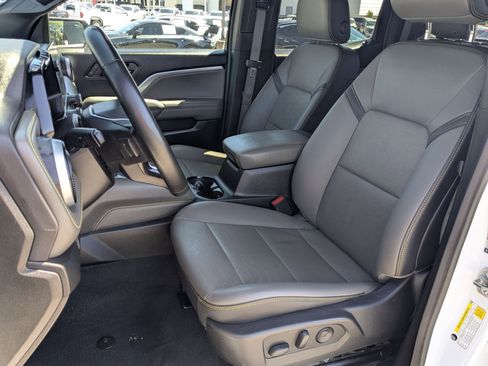 Certified 2024 Chevrolet Colorado ZR2 w/ ZR2 Convenience Package III AWD/4WD image 26