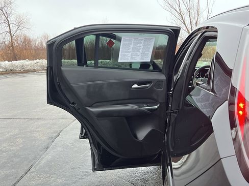 Used 2024 Cadillac XT4 Sport image 35