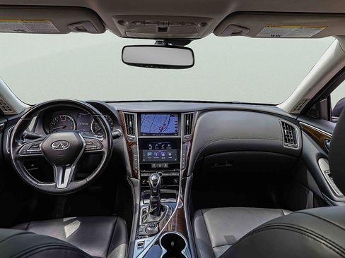 Used 2019 INFINITI Q50 Luxe w/ Essential Package (3.0T Luxe) AWD/4WD image 20
