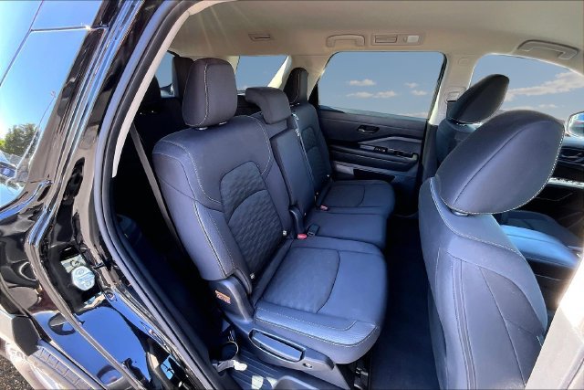 Used 2024 Nissan Pathfinder S w/ Cargo Package FWD image 23