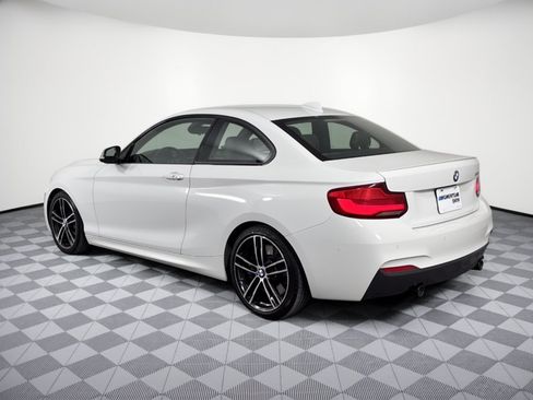Used 2018 BMW M240i Coupe RWD image 3