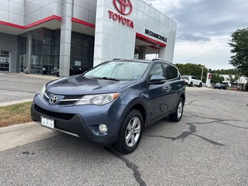 Used 2014 Toyota RAV4 XLE image 2
