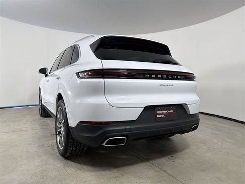 New 2026 Porsche Cayenne image 20