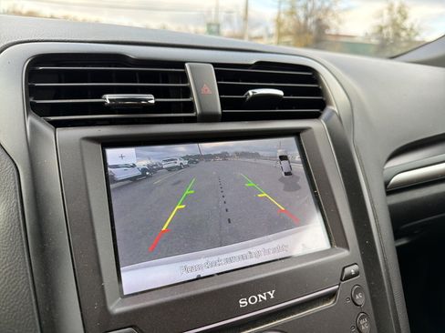 Used 2020 Ford Fusion Energi Titanium image 20