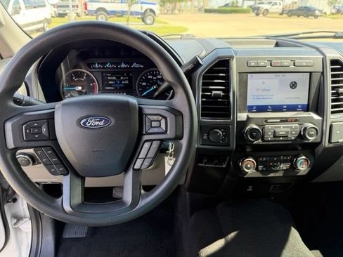 Certified 2020 Ford F250 XLT w/ FX4 Off-Road Package AWD/4WD image 13