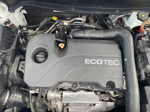 Used 2020 Chevrolet Equinox LT image 33