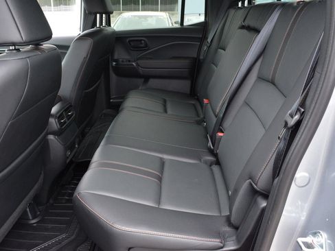Used 2025 Honda Ridgeline TrailSport image 17