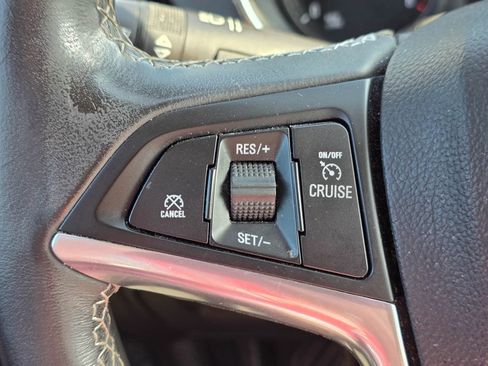 Used 2021 Buick Encore Preferred w/ Safety Package image 19