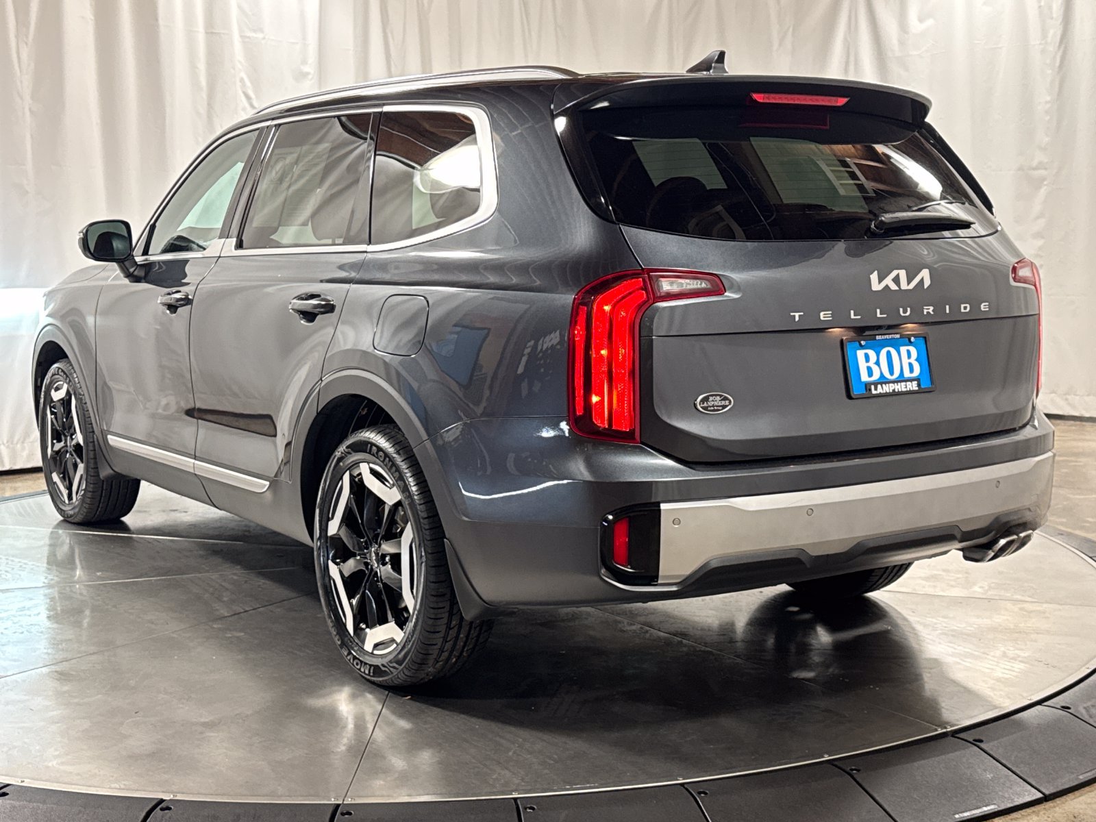 Used 2023 Kia Telluride S AWD/4WD image 9