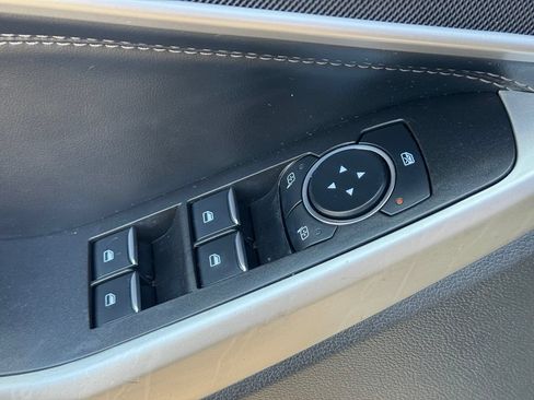Used 2023 Ford Explorer XLT w/ Equipment Group 202A AWD/4WD image 23