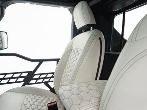 Used 2025 Jeep Wrangler Unlimited Sport image 47