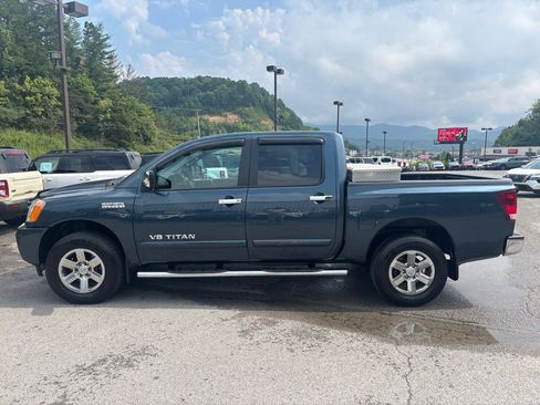 Used 2013 Nissan Titan SV w/ SV Value Truck Pkg AWD/4WD image 2