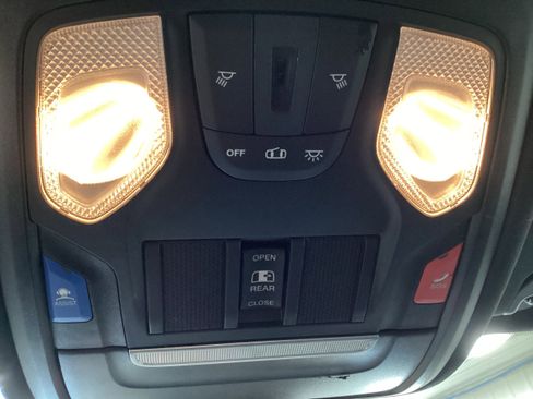 Used 2023 RAM 1500 Big Horn AWD/4WD image 15