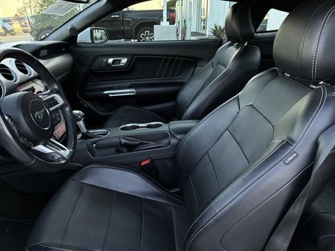 Used 2018 Ford Mustang GT Premium w/ Black Accent Package RWD image 13