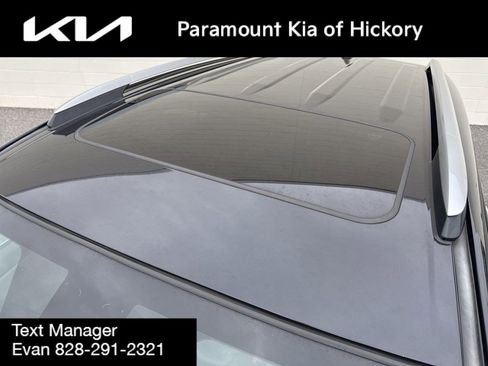 Used 2017 Toyota RAV4 Limited image 36