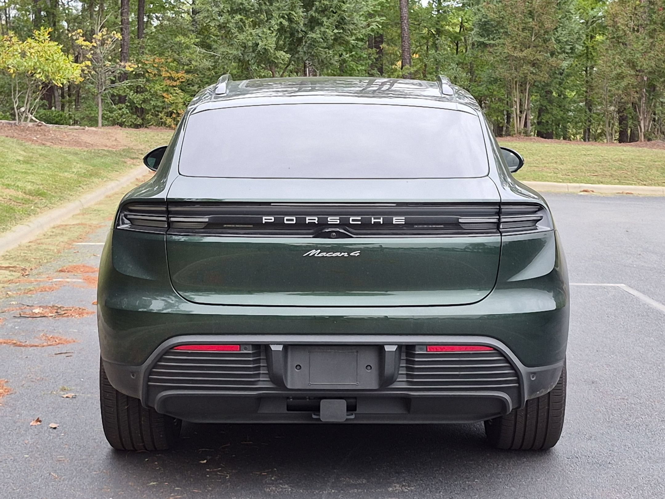 Certified 2026 Porsche Macan 4 Electric AWD/4WD image 22