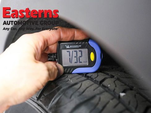 Used 2023 Buick Envision Preferred image 27