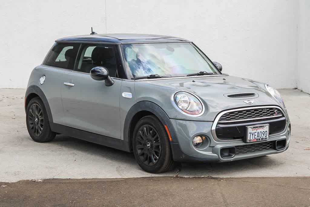 Used 2017 MINI Cooper S FWD image 3