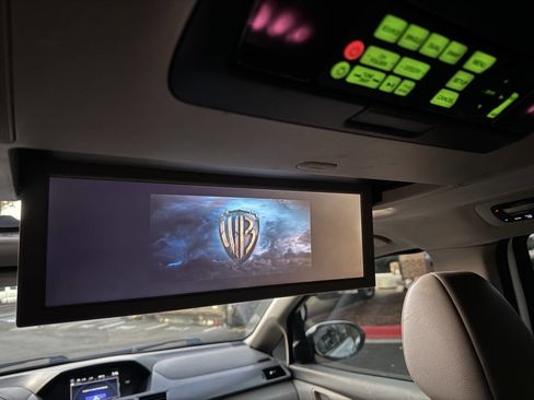 Used 2015 Honda Odyssey Touring Elite image 23