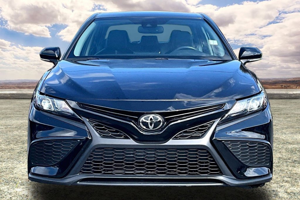 Used 2023 Toyota Camry SE w/ Convenience Package AWD/4WD image 2