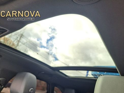 Used 2024 Land Rover Range Rover Velar Dynamic SE image 44